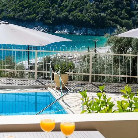 Rouda Village 米克罗斯雅洛斯