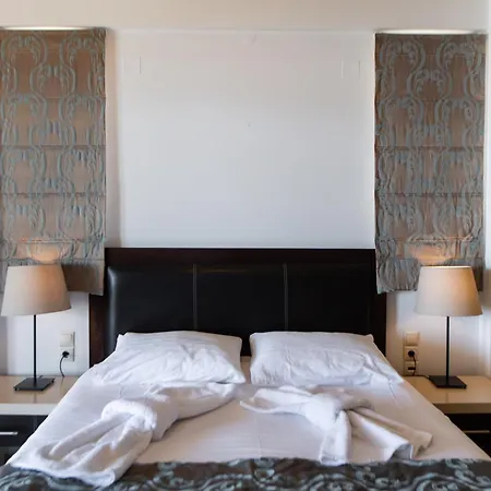 Rouda Village 4* 米克罗斯雅洛斯