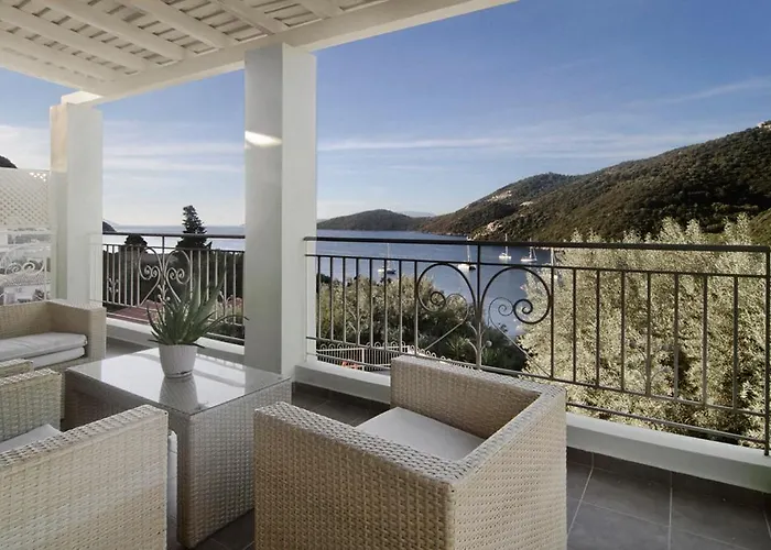 Rouda Village Mikros Gialos